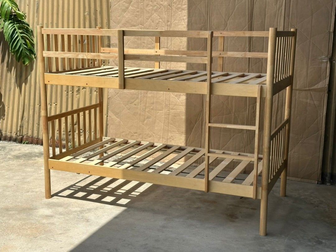 Bunk Bed (Category: Bed Frames & Mattresses) located in Muar. Submitted by andrew_90 (Listing ID 1457726335, Image 2). Description: Single size Full Solid Wood.