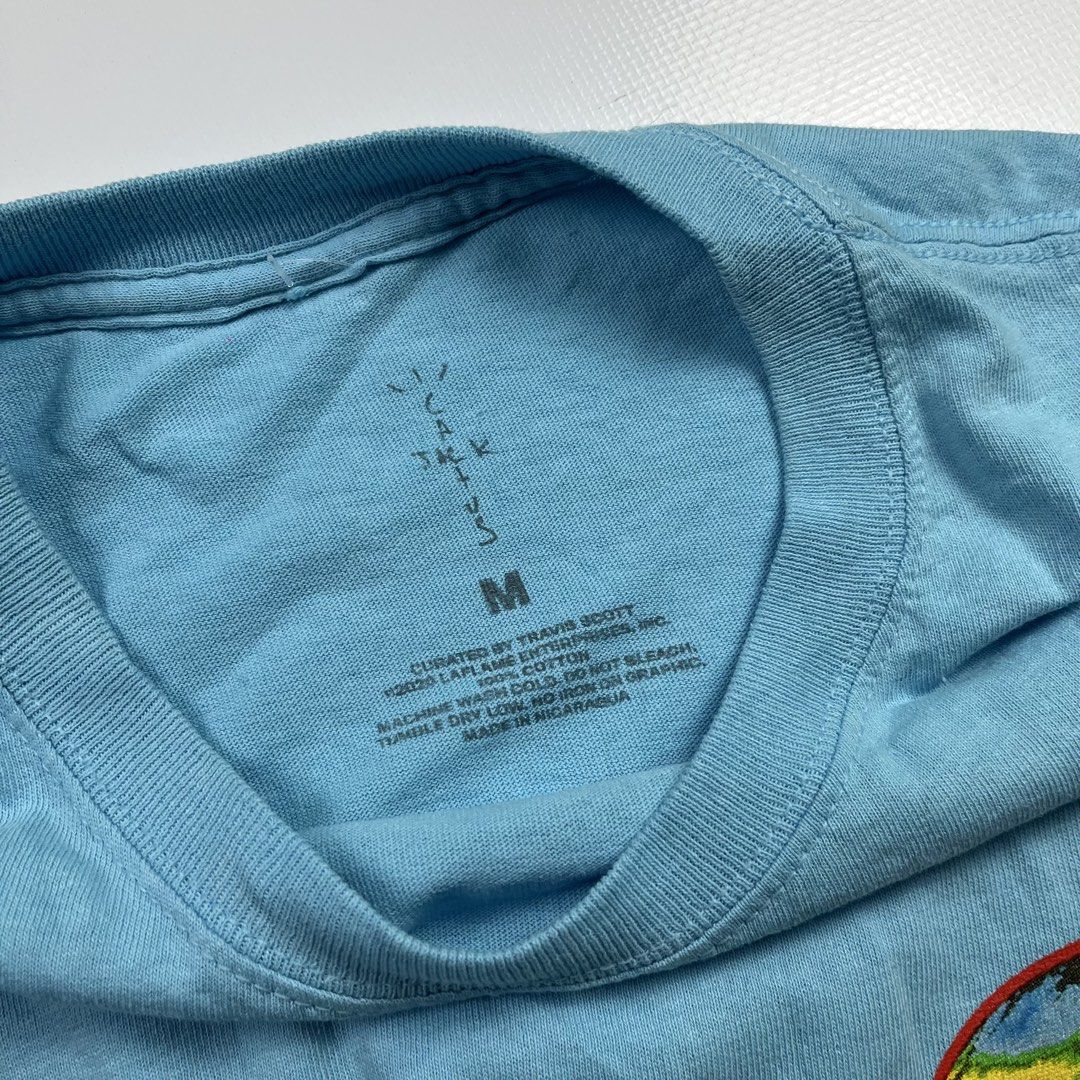 Cactus Jack (Category: Tshirts & Polo Shirts ) located in Lucena. Submitted by RAGGGGSSSS (Listing ID 1457808621, Image 3). Description: Travis Scott x Lebron James Class of 2020 Medium on Tag 28x20 Excellent Condition Authentic No issue 1000 plus shipping fee .