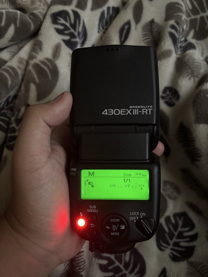 Canon Speedlite 430EX III-RT (Category: Flashes) located in Bulacan. Submitted by vckssn (Listing ID 1457740688, Image 2). Description: all working/mint condition bag included negotiable for sure buyer rfs: sony user.