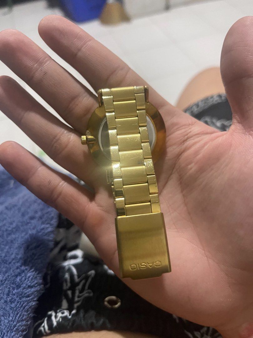 Casio Gold Watch Black Dial Water Resist (Category: Women's Watches) located in Caloocan City. Submitted by kuhleenveronica (Listing ID 1457810356, Image 2). Description: - Gold Casio Watch - Black Dial - Water Resistant - Metal Strap - Simple & Classic Design - Ideal for Everyday Wear - Selling because it's not used often 4k.