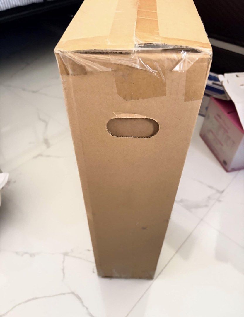 Chicco Next2me bassinet & easyfit carrier (Category: Cots & Cribs) located in Caloocan City. Submitted by kawen.gweysyyy (Listing ID 1457805807, Image 2). Description: Unopened Bassinet and Unused baby Carrier Rfs: meron nako. -sold as SET ONLY Non nego na po. Loc: Sta.Maria Bulacan.