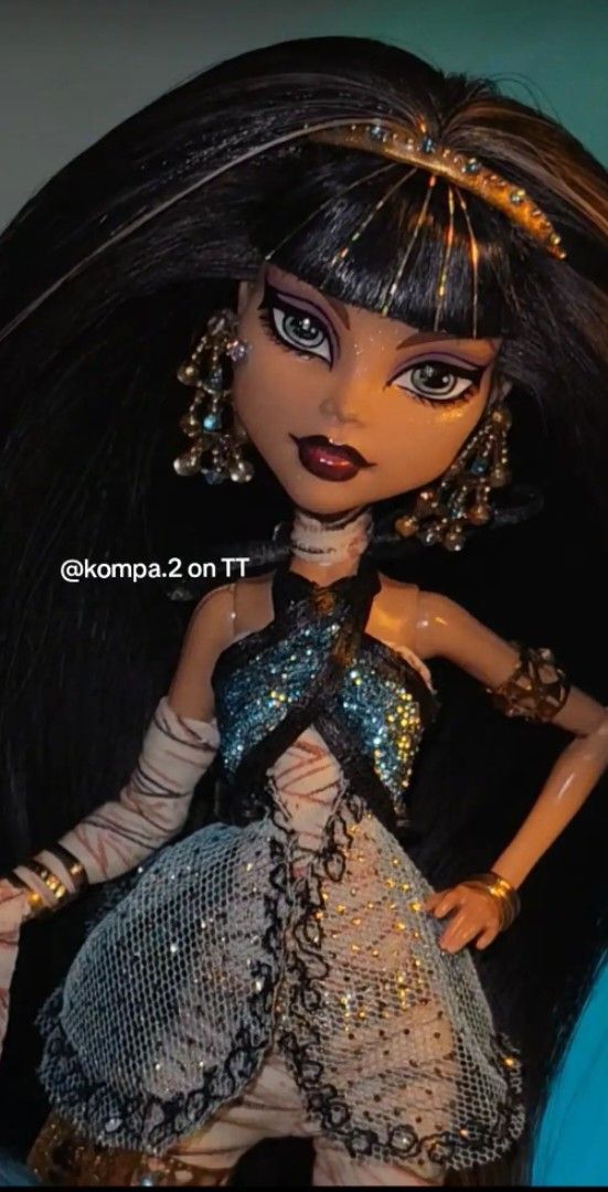 Monster High Custom Doll Clothes by Kompa Kompa (CLOSED) (Category: Figurines & Statues) located in Tabaco. Submitted by kompakompa (Listing ID 1457873246, Image 3). Description: Hi! it's me, Kompa Kompa. Commissions are officially CLOSED for the months of September and October. Thank you for those who availed my services. For those who inquired and yet wish to have something customized, commissions will open soon. 🩷 - @kompa.2 on TikTok | Follo