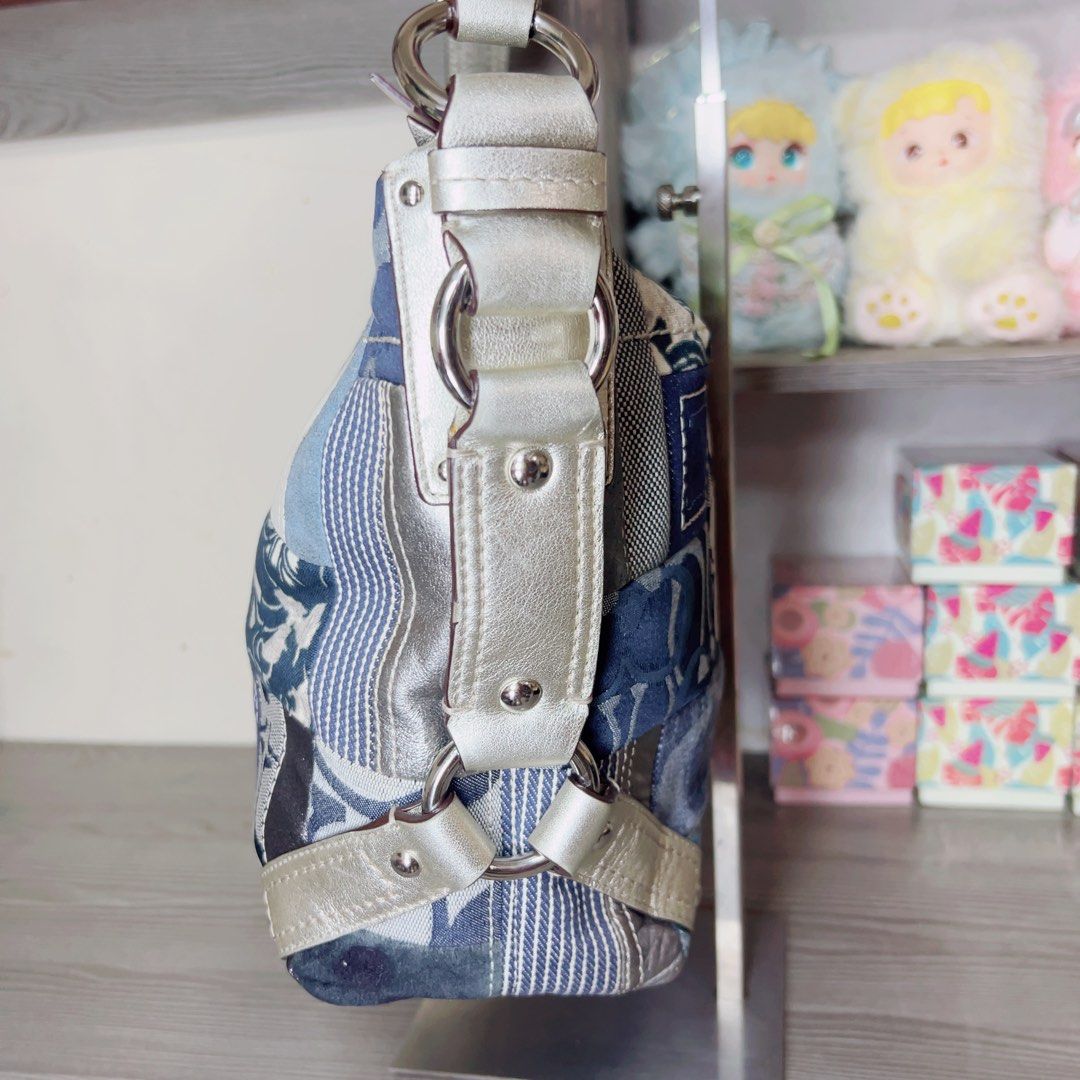 Coach Carly Denim Patchwork (Category: Shoulder Bags) located in Dagupan City. Submitted by agultohear15925 (Listing ID 1457862385, Image 3). Description: .