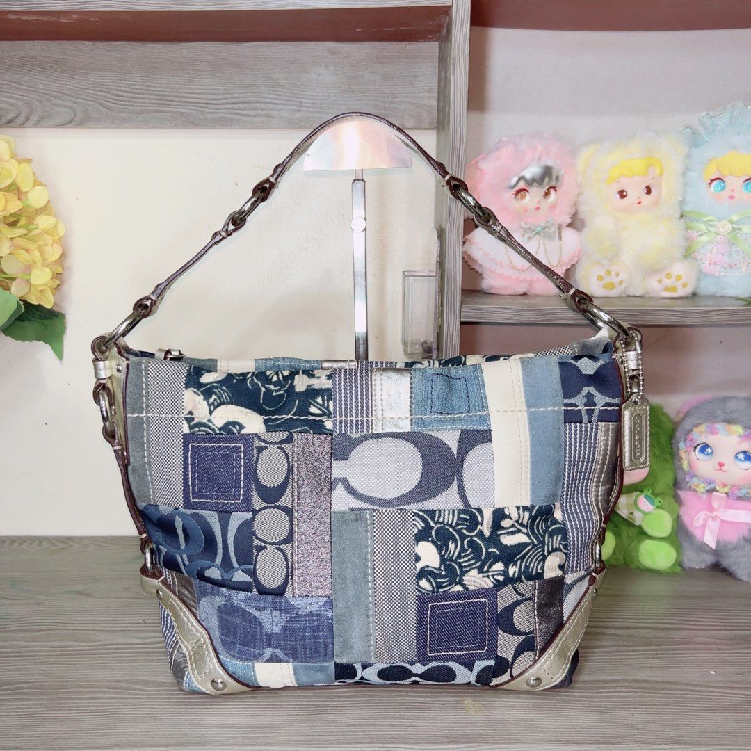 Coach Carly Denim Patchwork (Category: Shoulder Bags) located in Dagupan City. Submitted by agultohear15925 (Listing ID 1457862385, Image 1). Description: .