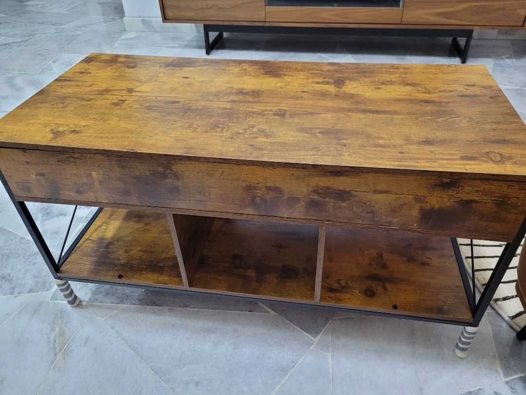 Coffee table (Category: Tables & Sets) located in Kuala Lumpur. Submitted by observer2017 (Listing ID 1457739764, Image 3). Description: .