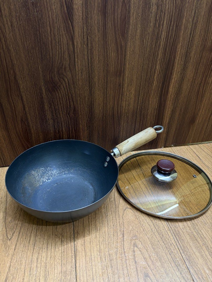 COOBINOX 24cm Wok Pan induction gas (Category: Cookware & Accessories) located in Bacoor. Submitted by iamcol33nlove (Listing ID 1457737049, Image 2). Description: 🍳 COOBINOX 24cm Wok Pan with Lid 🇩🇪 German Brand 📏 Size: 24 × 9cm 🔥 Compatible with Induction / Gas / Electric Stove 🧲 Fully magnetic 💪 Solid, sturdy & durable quality 🪵 Wooden handle 🥘 Includes glass lid 🔸 With visible signs of usage / scratches ✅ Still in good usable condit
