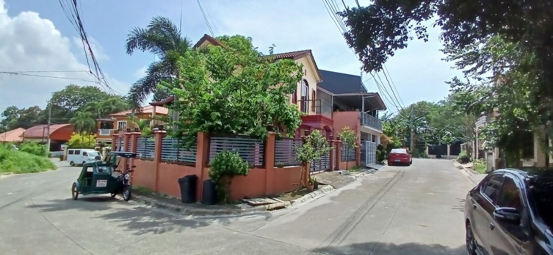 Corner House in BF Resort Las Piñas (Category: House & Lot) located in Las Pinas. Submitted by brokerjette15207 (Listing ID 1457848743, Image 2). Description: Imagine coming home to a place where 𝘁𝘆𝗽𝗵𝗼𝗼𝗻 𝘀𝗲𝗮𝘀𝗼𝗻 𝗱𝗼𝗲𝘀𝗻’𝘁 𝗮𝘂𝘁𝗼𝗺𝗮𝘁𝗶𝗰𝗮𝗹𝗹𝘆 𝗺𝗲𝗮𝗻 𝘀𝗹𝗲𝗲𝗽𝗹𝗲𝘀𝘀 𝗻𝗶𝗴𝗵𝘁𝘀. 🌧️ This home is 𝒇𝒍𝒐𝒐𝒅-𝒇𝒓𝒆𝒆—one less thing to worry about when the rains start pouring. And because it’s a 𝗰𝗼𝗿𝗻𝗲𝗿 𝗽𝗿𝗼𝗽𝗲𝗿𝘁