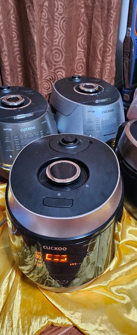 CUCKOO Rice Cooker CRP-G1010FG (Category: Cookers) located in Cavite. Submitted by sunghanphil_31 (Listing ID 1457799497, Image 2). Description: - CUCKOO Rice Cooker CRP-G1010FG - Real Stainless - Made In Korea STS304 - ECO PRESSURE RICE COOKER - 10 cups , perfect for families - Easy-to-use LED display with multiple cooking functions - Durable non-stick inner pot with diamond coating - Lightly used, still in great working condition - Comes with o