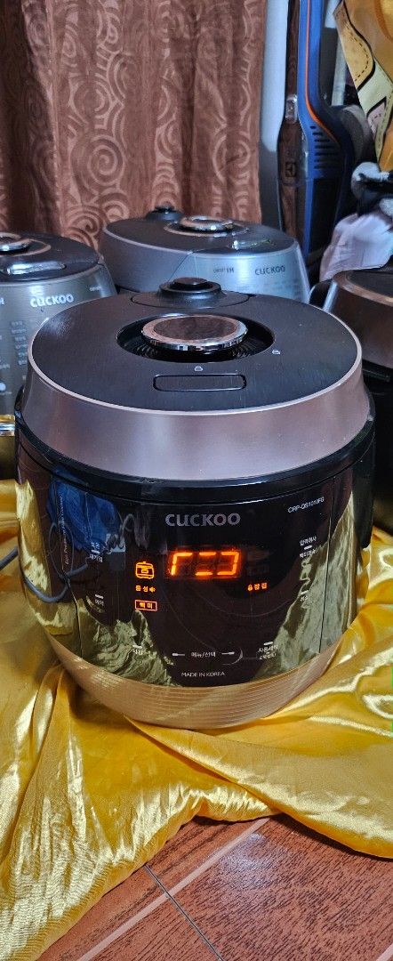 CUCKOO Rice Cooker CRP-G1010FG (Category: Cookers) located in Cavite. Submitted by sunghanphil_31 (Listing ID 1457799497, Image 3). Description: - CUCKOO Rice Cooker CRP-G1010FG - Real Stainless - Made In Korea STS304 - ECO PRESSURE RICE COOKER - 10 cups , perfect for families - Easy-to-use LED display with multiple cooking functions - Durable non-stick inner pot with diamond coating - Lightly used, still in great working condition - Comes with o