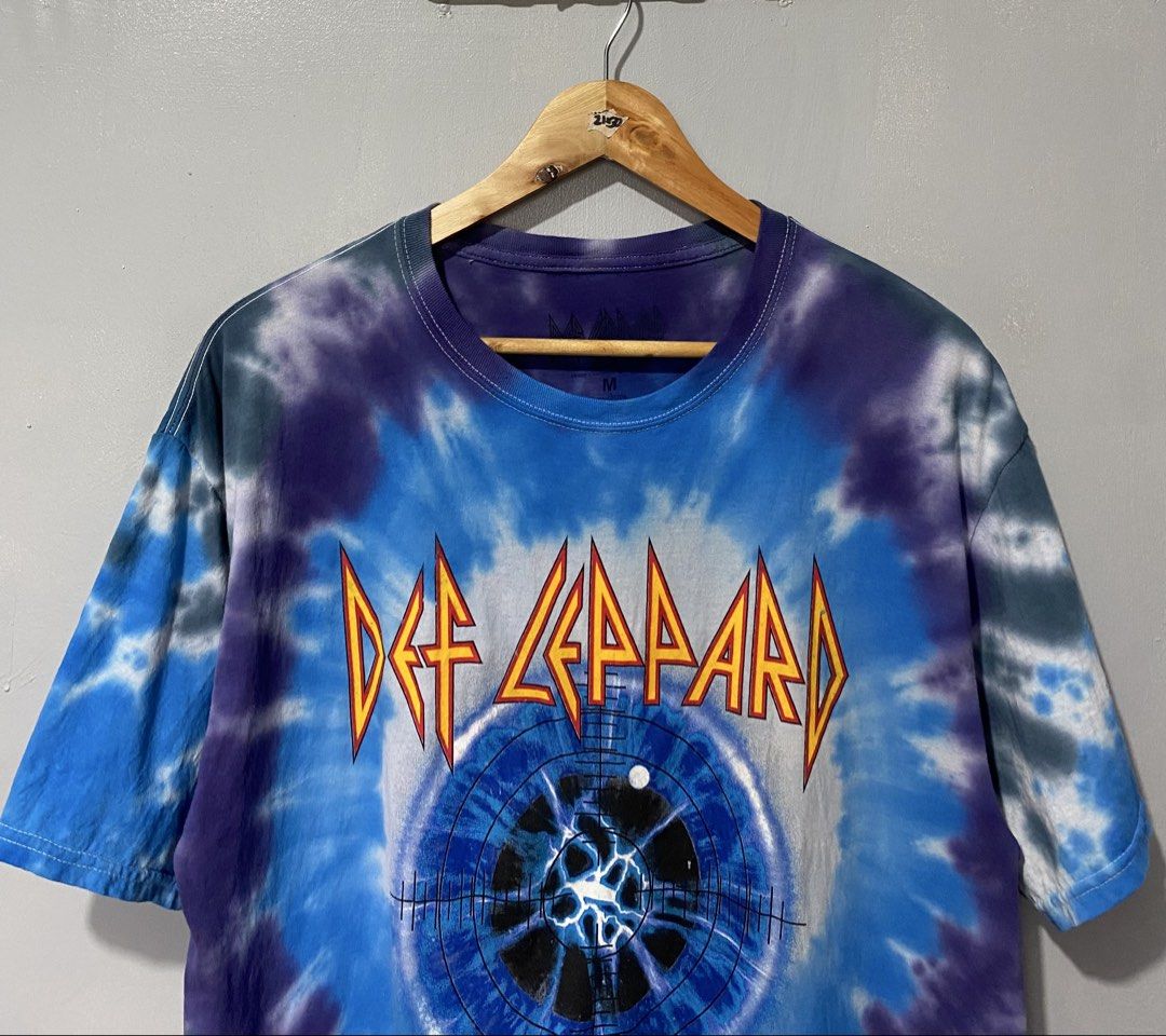 DEF LEPPARD (Category: Tshirts & Polo Shirts ) located in Quezon City. Submitted by fast_break (Listing ID 1457802700, Image 2). Description: DEF LEPPARD 🎸 COLOR: TIE DYE SIZE: M ON TAG DIMES: W21 x 30L📏 COLOR RATE:9.8/10 EXCELLENT CONDITION AS NEW ✅ NO ISSUE LOC:NOVA QC📍 DM TO PURCHASE 💌.