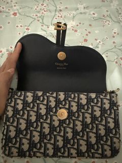 (Category: ) located in . Submitted by arisa1 (Listing ID 1457741988, Image 1). Description: .