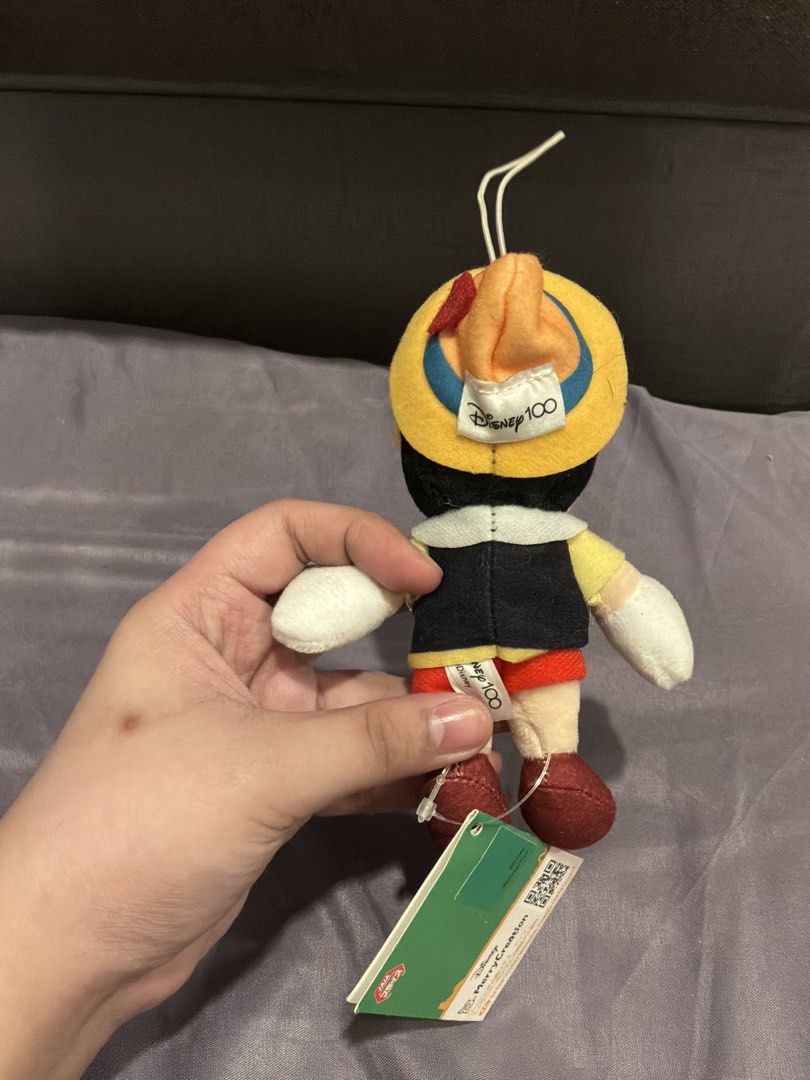 Disney Pinocchio Merry Creation Pendant (Category: Character Goods) located in Marikina City. Submitted by glimmr.ph (Listing ID 1457829035, Image 2). Description: Brand new.