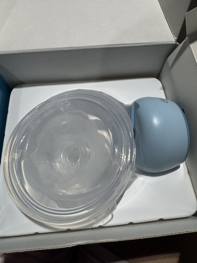 Dr. Isla EB30 breastpump (Category: Breastfeeding & Bottle Feeding) located in Manila. Submitted by eleojah (Listing ID 1457722248, Image 1). Description: Can do meetup on QC/BGC(weekdays only).