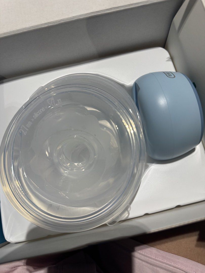 Dr. Isla EB30 breastpump (Category: Breastfeeding & Bottle Feeding) located in Manila. Submitted by eleojah (Listing ID 1457722248, Image 3). Description: Can do meetup on QC/BGC(weekdays only).