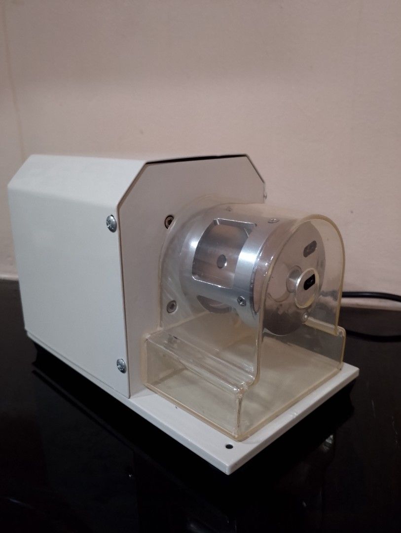 XC-180 Electric Wire Stripping & Twisting Machine (Category: Construction Tools & Equipment) located in Binangonan. Submitted by stufflikedat (Listing ID 1457809799, Image 1). Description: Electric wire stripping and twisting machine XC-180 auto cable cutting stripper 220v 40w, robust and heavy duty, just insert the wire into the machine die set and simultaneously pull it out swiftly to complete the stripping and twisting function in one smooth m