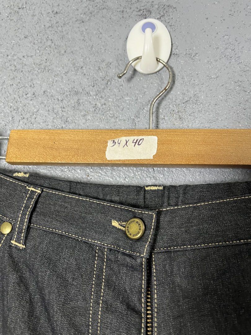 ELENA MIRA JEANS (Category: Jeans) located in Famy. Submitted by basicthrifted (Listing ID 1457836736, Image 3). Description: .
