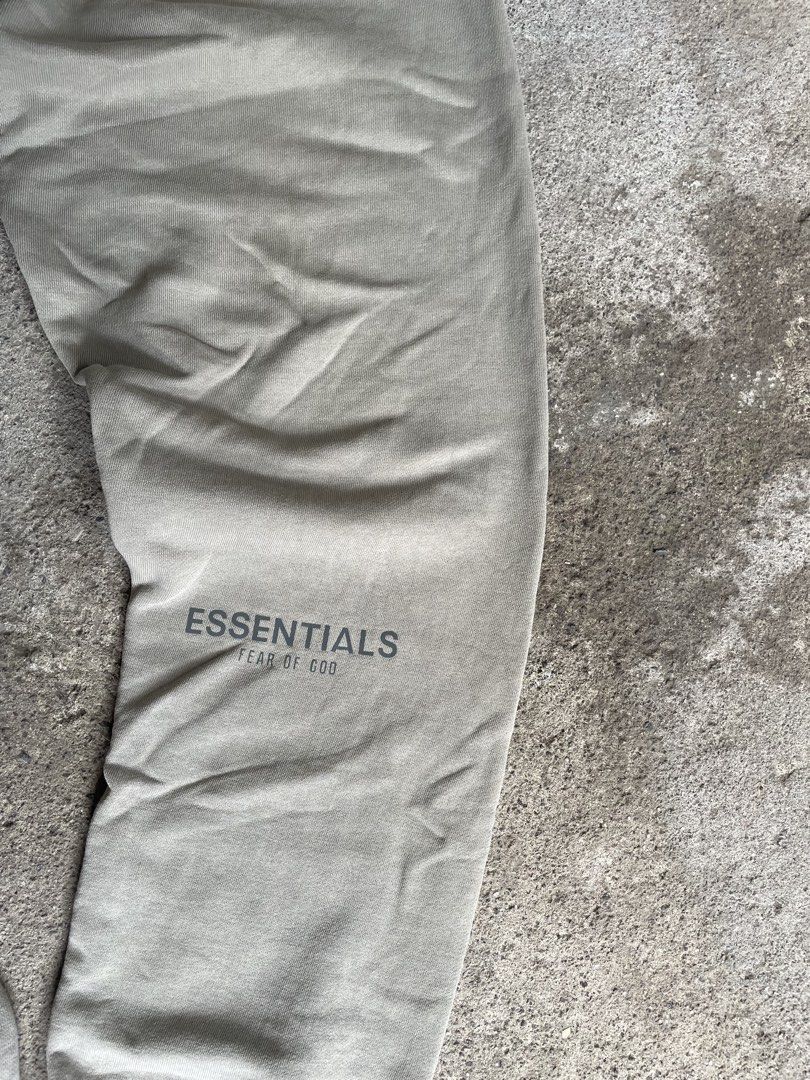 Essentials (Category: Joggers) located in Polomolok. Submitted by checksover_stripes (Listing ID 1457819444, Image 3). Description: W 15 L 41 OP Stretchable See photo Small issue on back pocket 9/10 Color rate Excellent Condition .