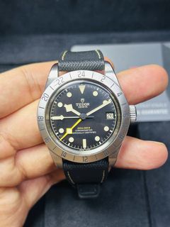 (Category: ) located in . Submitted by thompenangwatches (Listing ID 1457870963, Image 1). Description: .