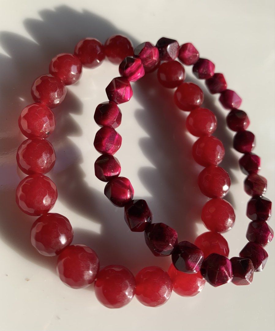 faceted natural ruby agate and tigers eye combo 16-18cm (Category: Bracelets) located in Angeles City. Submitted by aaajaaaded (Listing ID 1457901117, Image 1). Description: payment first via g plus sf sale FIRM PRICE VERY NICE WHEN WORN SUPERB COLOR❤️ hk sourced sold as set.