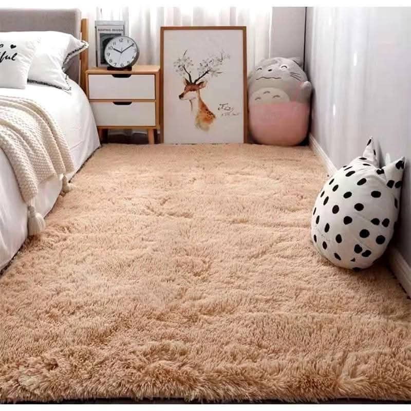 Fluffy soft rug carpet (Category: Carpets, Mats & Flooring) located in Manila. Submitted by yzcartph (Listing ID 1457780706, Image 1). Description: 120x80cm 450 80x160cm 650 150x180cm 950 160x230cm 1500.
