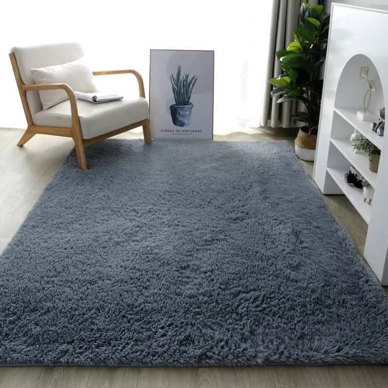 Fluffy soft rug carpet (Category: Carpets, Mats & Flooring) located in Manila. Submitted by yzcartph (Listing ID 1457780706, Image 2). Description: 120x80cm 450 80x160cm 650 150x180cm 950 160x230cm 1500.