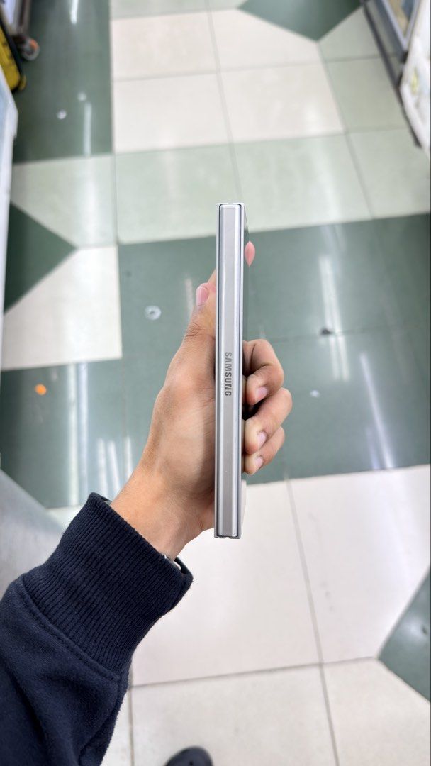 Fold 6 256gb FU NTC No issue (Category: Samsung) located in Manila. Submitted by carimgadgets (Listing ID 1457834732, Image 3). Description: .