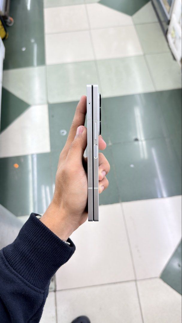 Fold 6 256gb FU NTC No issue (Category: Samsung) located in Manila. Submitted by carimgadgets (Listing ID 1457834732, Image 2). Description: .