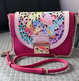 (Category: ) located in . Submitted by japanorigitems (Listing ID 1457804855, Image 1). Description: .