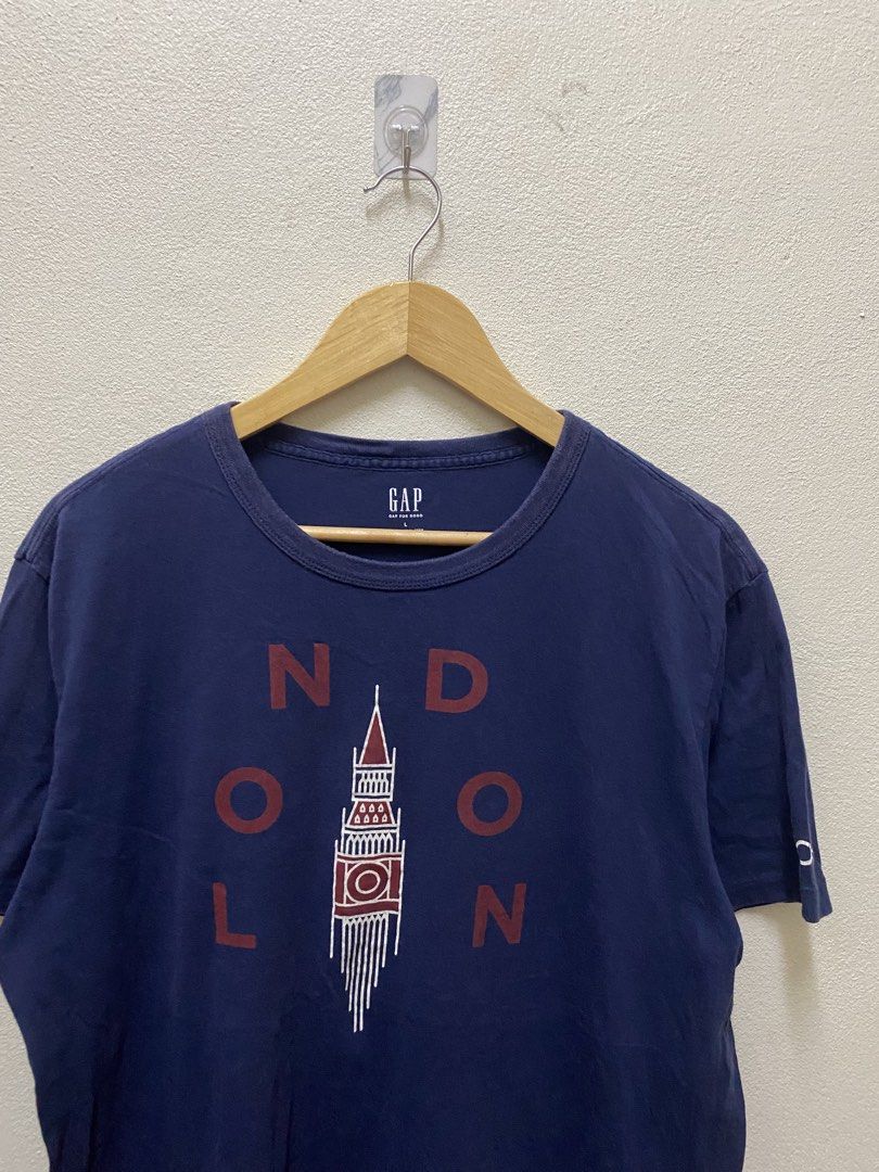 GAP (Category: Activewear) located in Kota Bharu. Submitted by arifiiskandar (Listing ID 1457852882, Image 3). Description: P 22.5/28 KONDISI 8.5/10.