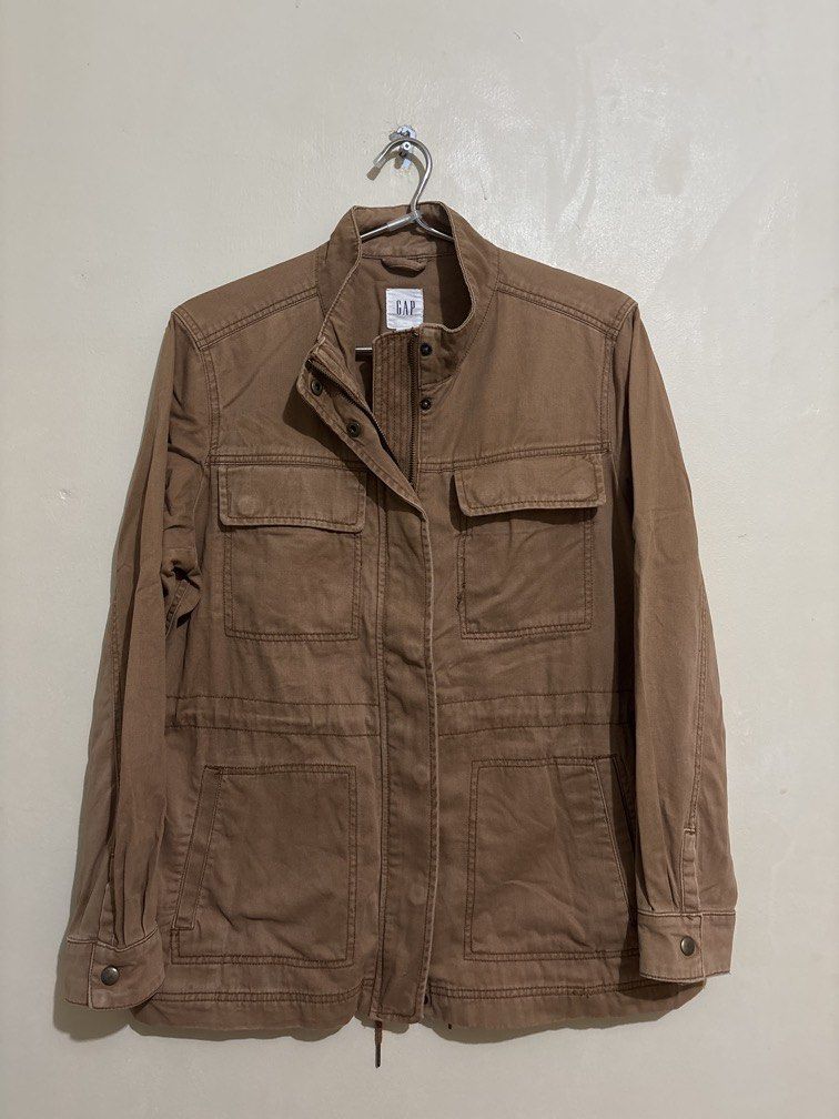 Gap Utility Jacket (Category: Coats, Jackets and Outerwear) located in Muntinlupa City. Submitted by owrayttttt (Listing ID 1457809088, Image 1). Description: - Gap Utility Jacket - Large on tag - Dimes is 23x29 - No issue - Complete tags - Free shipping nationwide via j&t.