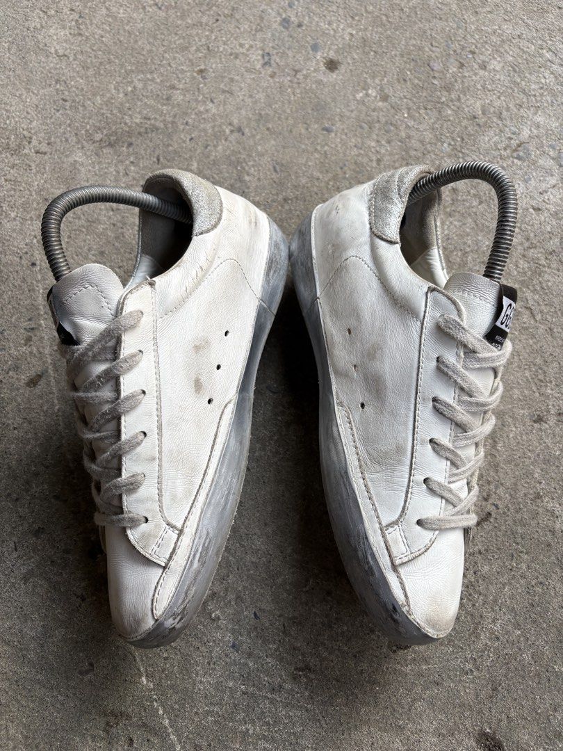 Golden Goose (Category: Sneakers & Footwear) located in Manila. Submitted by icoolmen031590 (Listing ID 1457743639, Image 3). Description: GGDB ⭐️ Excellent condition Size 38 / 25cm Authentic ✅ No issue/Sign of usage Unli Vouch/Vc 📩PM/DM 📍7100 Mindanao Dipolog City .