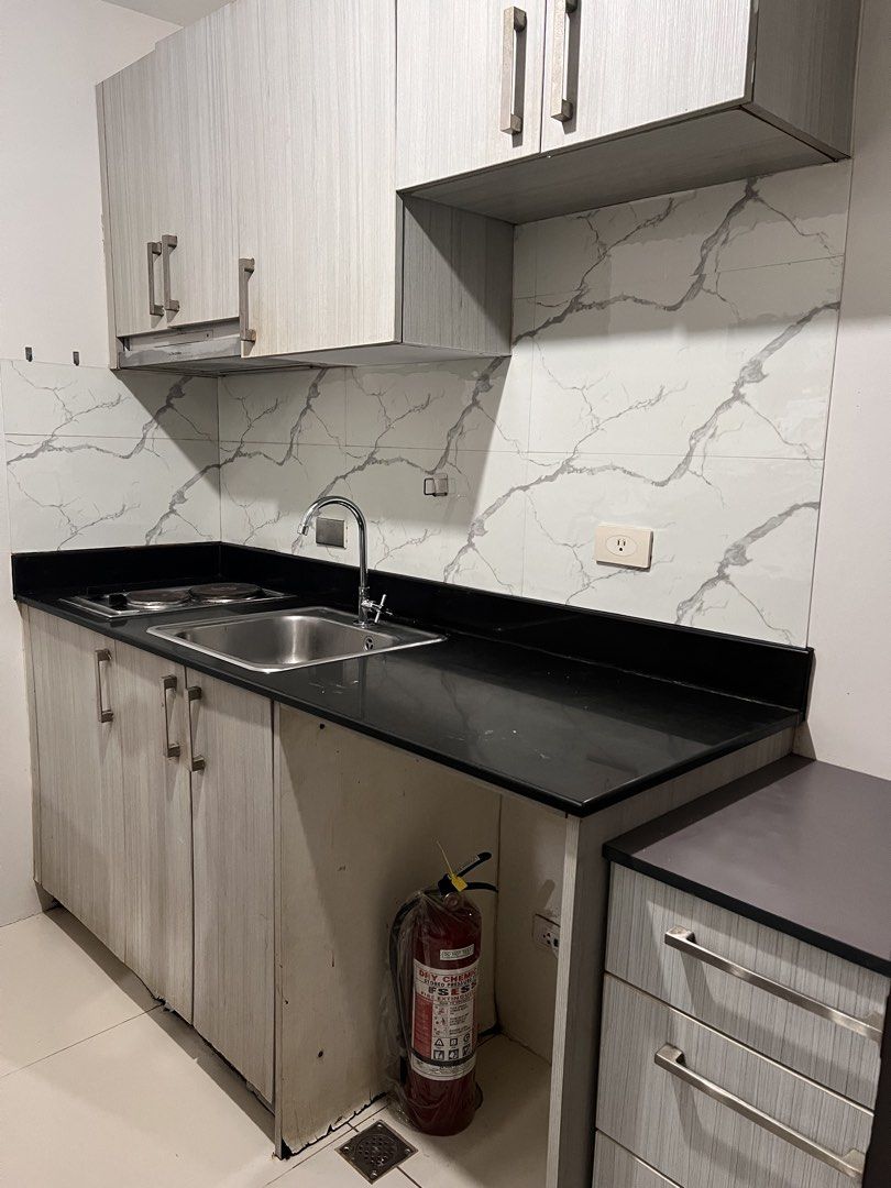 Green Residences, Taft, Malate, Manila (Category: Apartments & Condos) located in Las Pinas. Submitted by elijahp718 (Listing ID 1457841784, Image 3). Description: FOR SALE – Green Residences, Taft, Malate, Manila 📍 Beside De La Salle University (DLSU) 👤 Direct Owner / Seller ✨ Studio Unit ✅ 15.65 sqm ✅ Fully Furnished ✅ 18th Floor ✅ Ready for Occupancy ✅ Includes Modular Bed & Closet ✅ Refrigerator Included ✅ All Existing Furnishings & Fixture