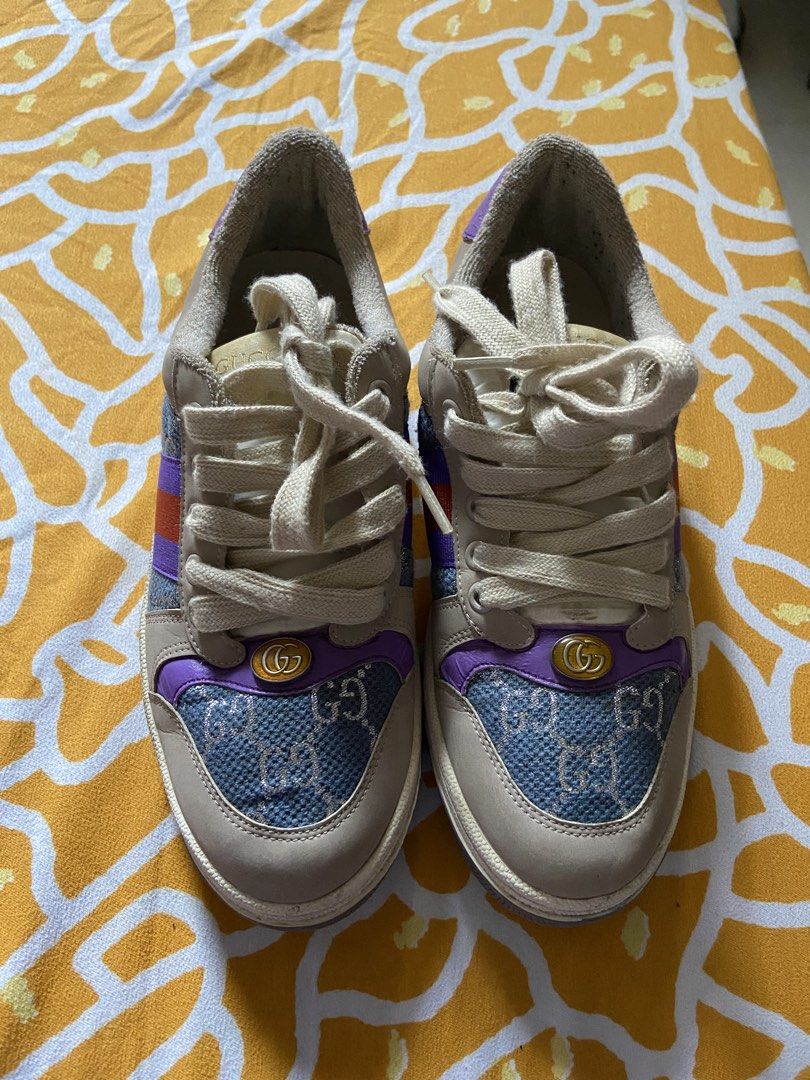 Gucci shoes (Category: Sneakers & Footwear) located in Calamba. Submitted by mj_sotto22 (Listing ID 1457783600, Image 1). Description: In good condition .