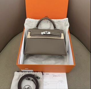 （分類：）位於 。 由 bellize.luxury 提交（商品編號 1457880623，圖片 1）。簡介： 。