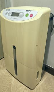 （分類：）位於 。 由 radiolover 提交（商品編號 1457821494，圖片 1）。簡介： 。