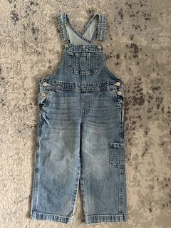(Category: ) located in . Submitted by femme_luxury (Listing ID 1457725722, Image 1). Description: .