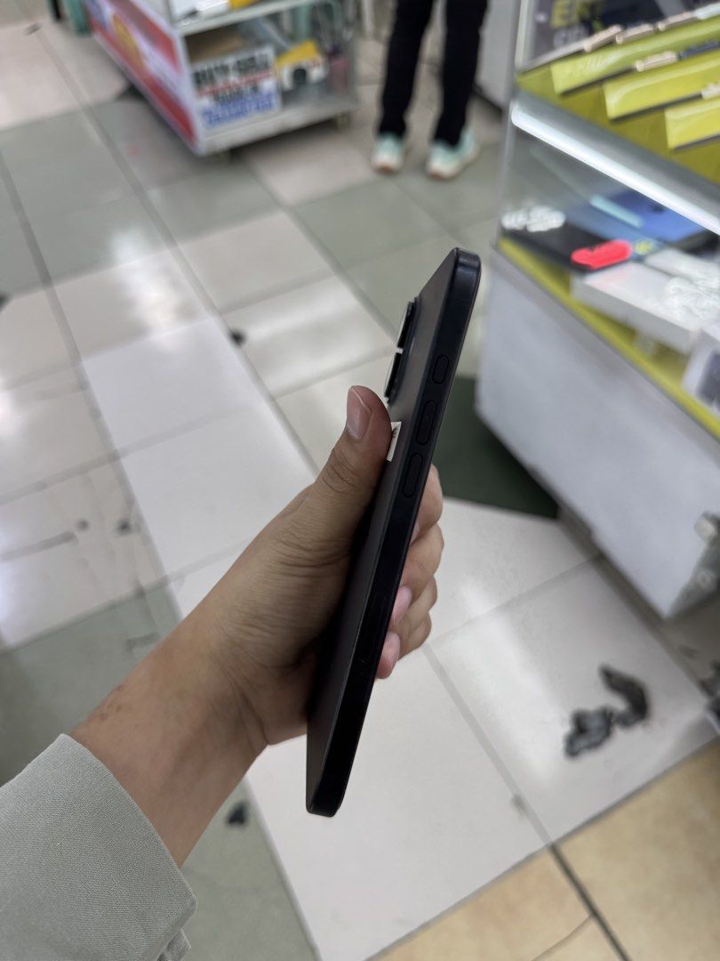 iPhone 16 Plus 512GB Factory Unlock No Issue Secondhand (Category: iPhone 16 Series) located in Pasig City. Submitted by FarAndRayShop (Listing ID 1457879911, Image 3). Description: OPEN FOR SWAP/SELLING/BUYING (RFS: Buy and Sell) Price: 44,499 iPhone 16 Plus 512GB •FACTORY UNLOCK •NO HIDDEN ISSUES •TEST TO SAWA •Authentic Phone Physical store in Greenhills Shopping Center XD-14 Stall Number Look For Rayray Or Anika NO CASH INSTALLMENT We are ope