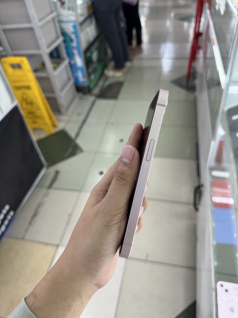 iPhone 17e 512GB Factory Unlock No Issue Secondhand (Category: iPhone 17 Series) located in Pasig City. Submitted by FarAndRayShop (Listing ID 1457876990, Image 2). Description: OPEN FOR SWAP/SELLING/BUYING (RFS: Buy and Sell) Price: 45,499 iPhone 17e 512GB •FACTORY UNLOCK •NO HIDDEN ISSUES •TEST TO SAWA •Authentic Phone Physical store in Greenhills Shopping Center XD-14 Stall Number Look For Rayray Or Anika NO CASH INSTALLMENT We are open also f
