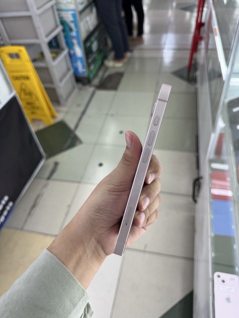 iPhone 17e 512GB Factory Unlock No Issue Secondhand (Category: iPhone 17 Series) located in Pasig City. Submitted by FarAndRayShop (Listing ID 1457876990, Image 3). Description: OPEN FOR SWAP/SELLING/BUYING (RFS: Buy and Sell) Price: 45,499 iPhone 17e 512GB •FACTORY UNLOCK •NO HIDDEN ISSUES •TEST TO SAWA •Authentic Phone Physical store in Greenhills Shopping Center XD-14 Stall Number Look For Rayray Or Anika NO CASH INSTALLMENT We are open also f