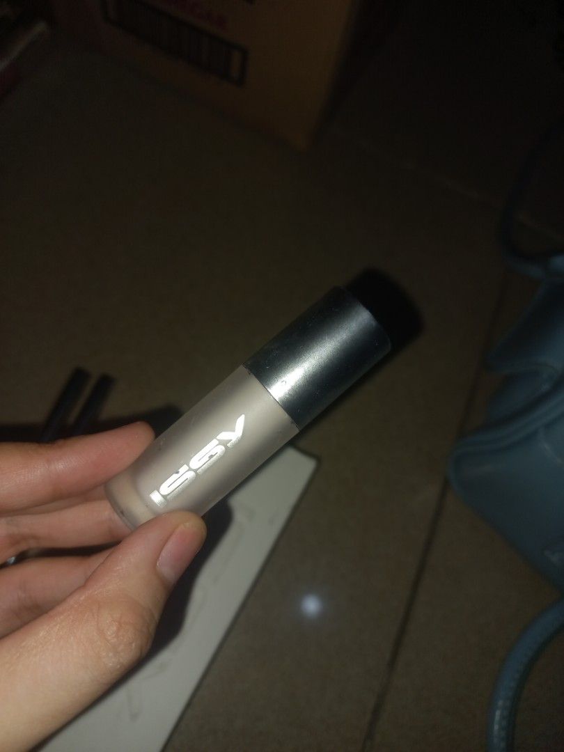 ISSY MAKEUP SET [READ DESCRIPTION] (Category: Makeup) located in Batangas. Submitted by yesssamin (Listing ID 1457840678, Image 3). Description: NO OFFER PRICE LAST PRICE NA don't waste my time BATANGAS AREA 50 SHIPPING AS LONG AS WITHIN LUZON AREA SPX ONLY RFS: NEED FUNDS WHAT YOU'LL GET 1.Issy Bi Phase Setting Mist (opened box but not used) 2. Issy Eyeshadow Primer (used once) 3. Lip Bait in the shades *69 and Bonbon (90% left) 4. I ♥️ Issy Mac
