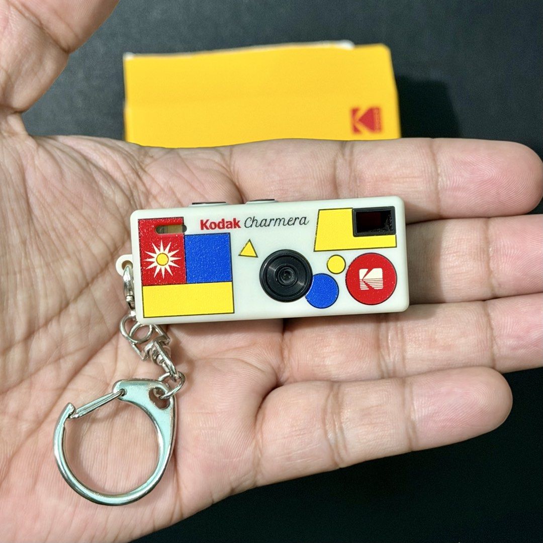 Kodak Charmera Keychain Digital Camera (Category: Cameras) located in Santa Rosa. Submitted by rmp_94 (Listing ID 1457848106, Image 3). Description: Price is negotiable 😊 - Super cute Kodak Charmera keychain digital camera - Inspired by the 1987 Kodak Fling - Includes camera, charging cable, and booklet - Great for collectors or as a fun accessory -SD Card not included.