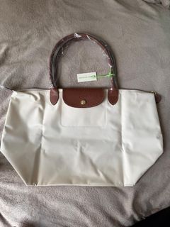 （分類：）位於 。 由 swiftriver. 提交（商品編號 1457895295，圖片 1）。簡介： 。