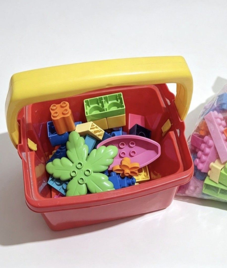 Lego/Blocks Bundle (Category: Lego & Building Sets) located in Bulacan. Submitted by gjeen (Listing ID 1456801305, Image 2). Description: Take All Selling As Is.