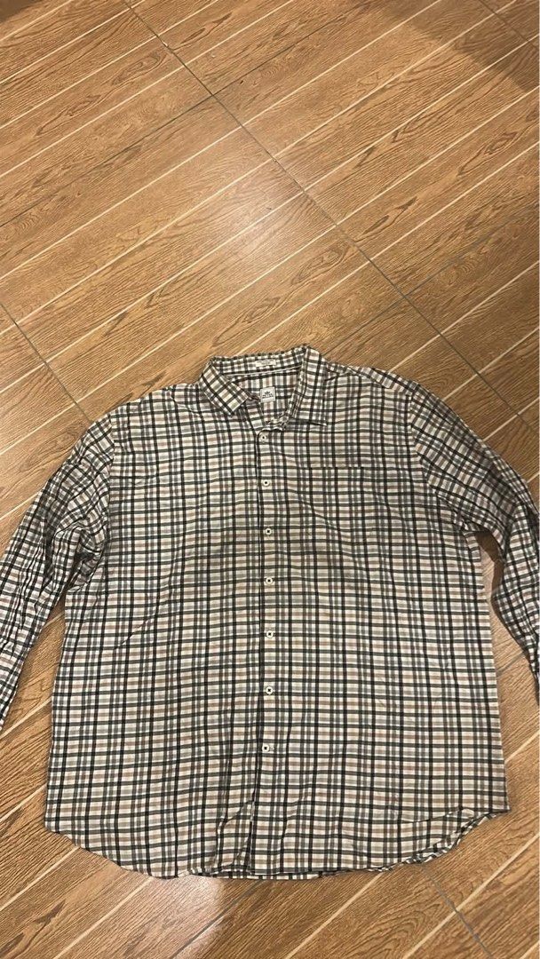 Long sleeves assorted (Category: Coats, Jackets and Outerwear) located in Manila. Submitted by offsetx (Listing ID 1457829302, Image 1). Description: Take 2 for 450 Checkered looks like burberry size 2xl Navy green is fleece type cloth. fits large to xl No issues .