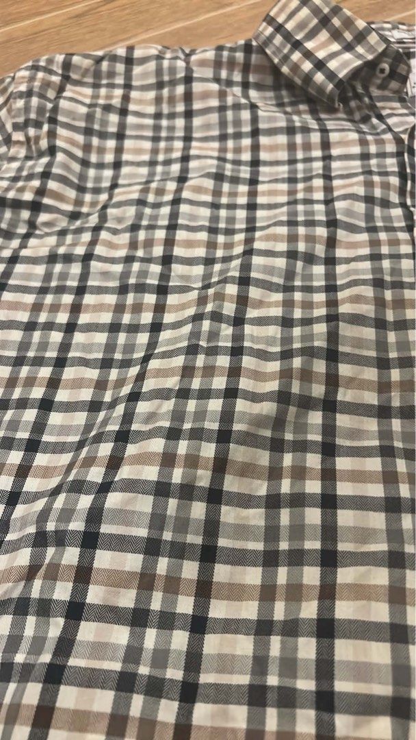 Long sleeves assorted (Category: Coats, Jackets and Outerwear) located in Manila. Submitted by offsetx (Listing ID 1457829302, Image 2). Description: Take 2 for 450 Checkered looks like burberry size 2xl Navy green is fleece type cloth. fits large to xl No issues .