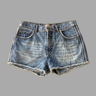 (Category: ) located in . Submitted by hiddenlabel (Listing ID 1457793877, Image 1). Description: .