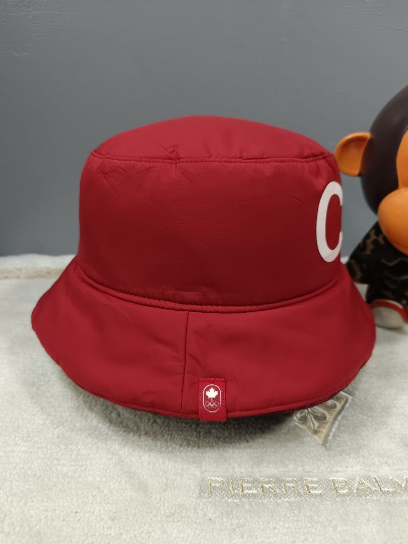 Lululemon Team Canada Bucket Hat (Category: Caps & Hats) located in Baguio. Submitted by activeloots (Listing ID 1457741699, Image 3). Description: Lululemon Team Canada Olympic Edition Reversible Bucket Hat Unisex Auth / Orig Excellent condition 1380 + sf Dm 🗯 Baguio city location 🌲.