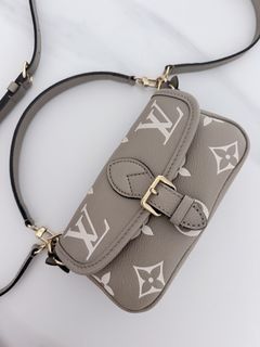(Category: ) located in . Submitted by shopaholic.conf (Listing ID 1457736091, Image 1). Description: .