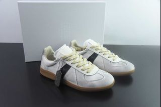 (Category: ) located in . Submitted by khai.uasneakers (Listing ID 1457806772, Image 1). Description: .