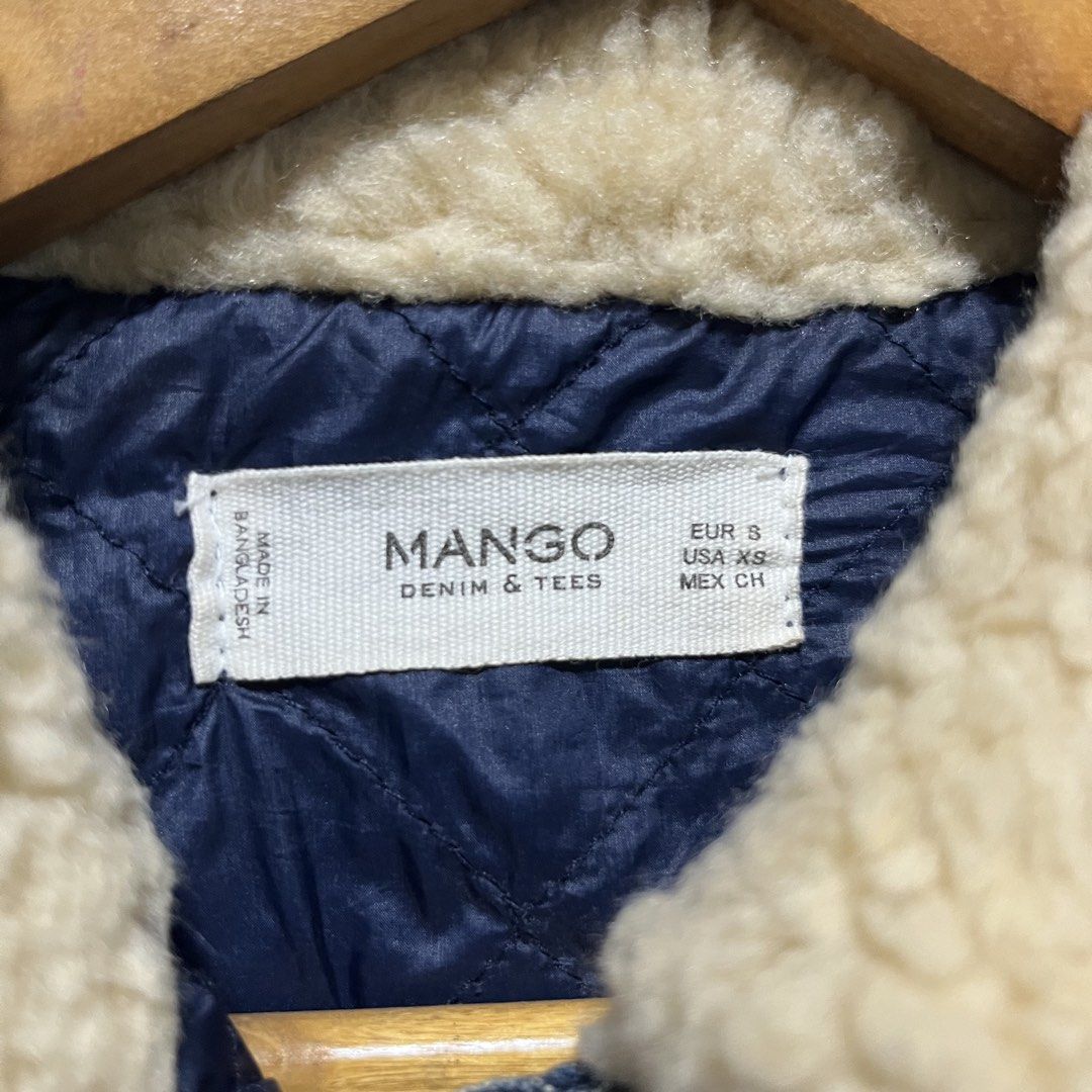 Mango denim jacket (Category: Coats, Jackets and Outerwear) located in Kadingilan. Submitted by tejaresnick (Listing ID 1457727349, Image 3). Description: Excellent condition No issue Color rate 9.5/10 .